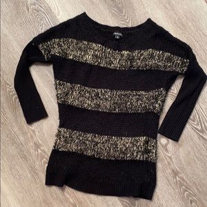 Soft Oversized Black and Tan striped super cute sweater M